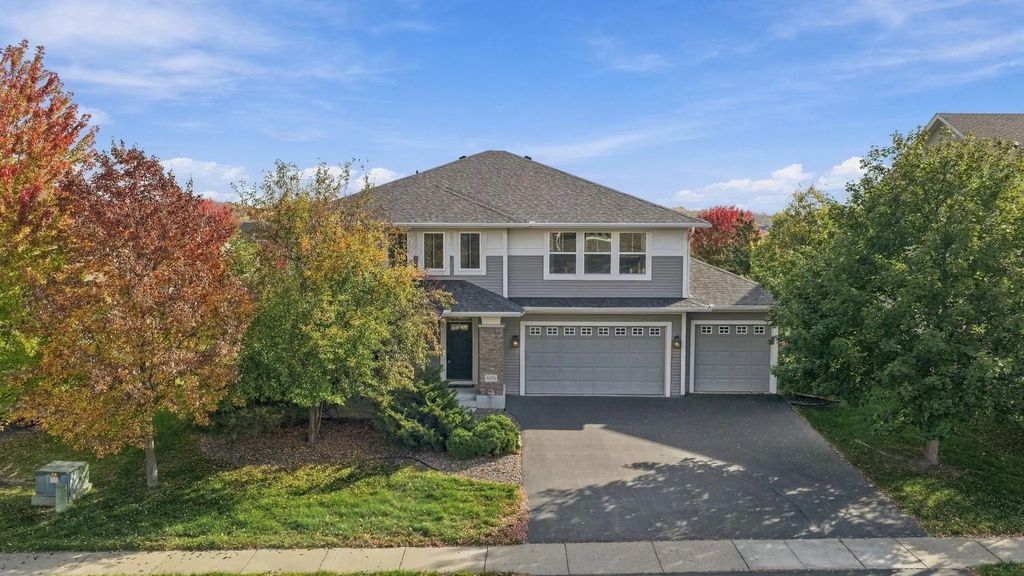 6276 Peony Lane N, Maple Grove