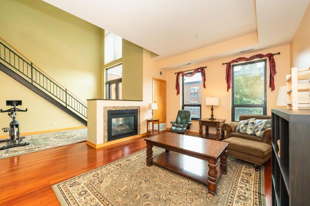 9 W Franklin Avenue 315, Minneapolis