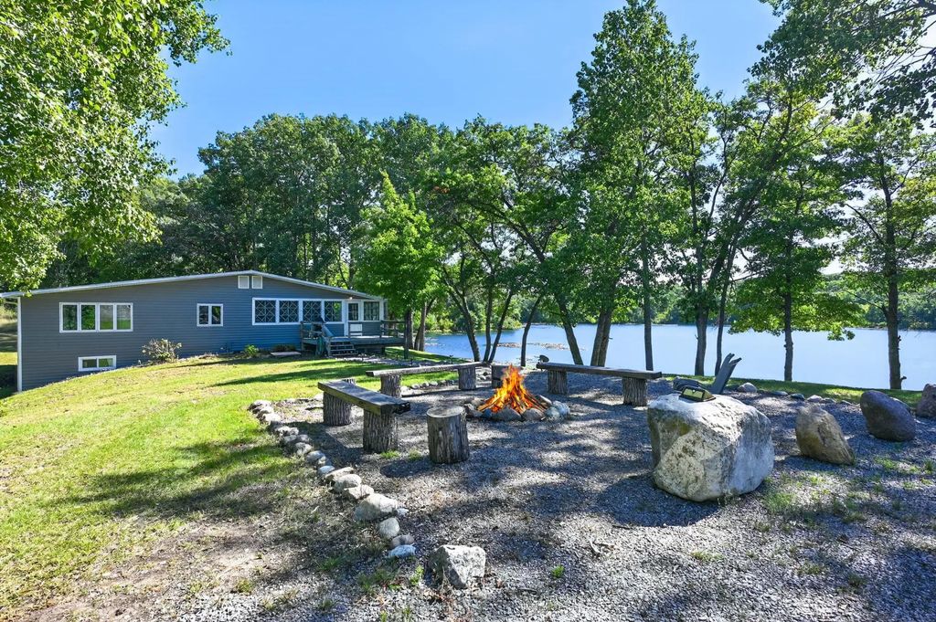 50540 Snow Lake Road, Vining
