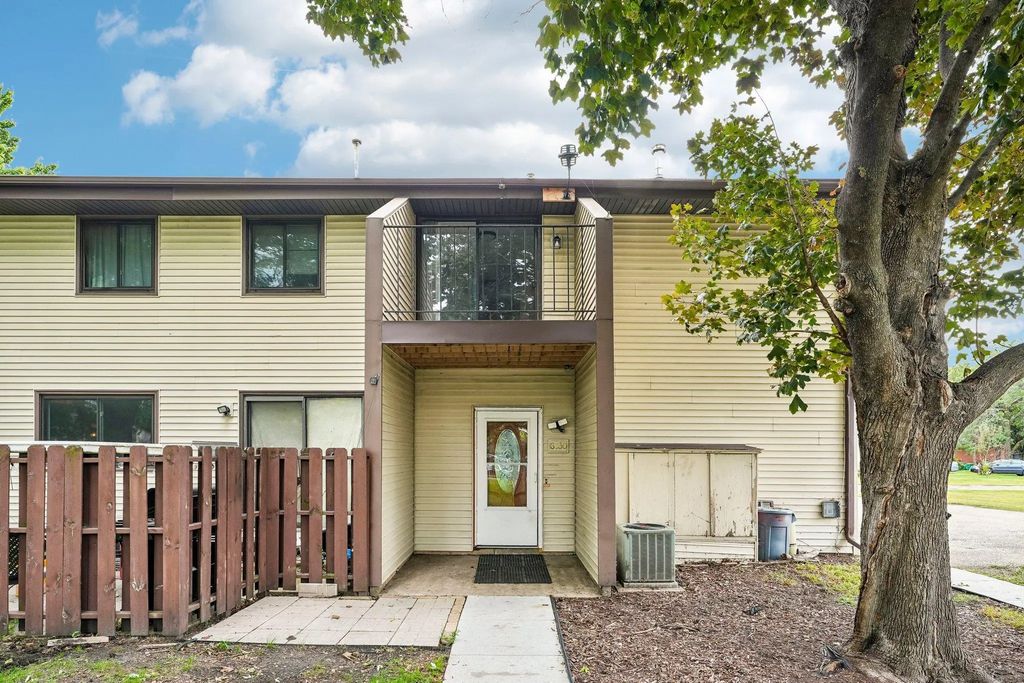 6130 72nd Lane N, Brooklyn Park