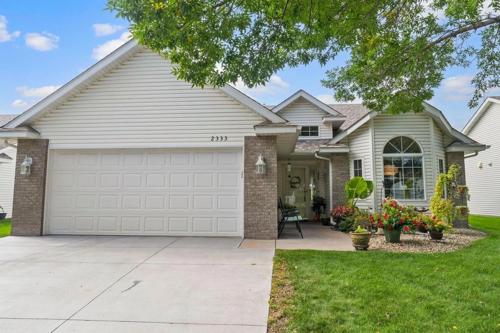 2333 Cleveland Lane S, Cambridge