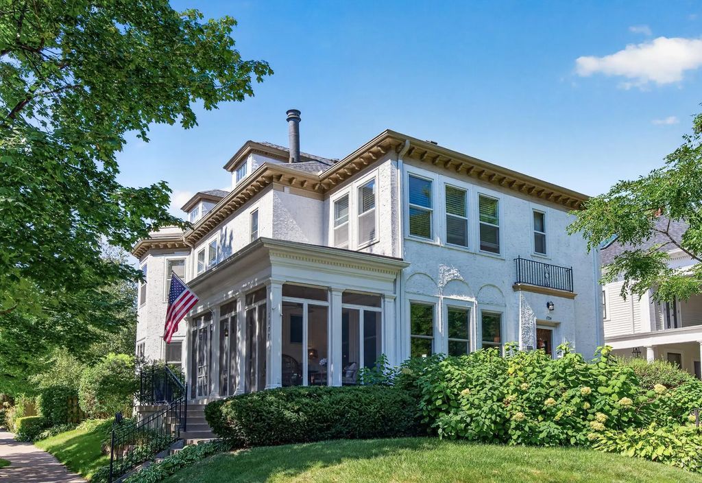 1100 Douglas Avenue, Minneapolis