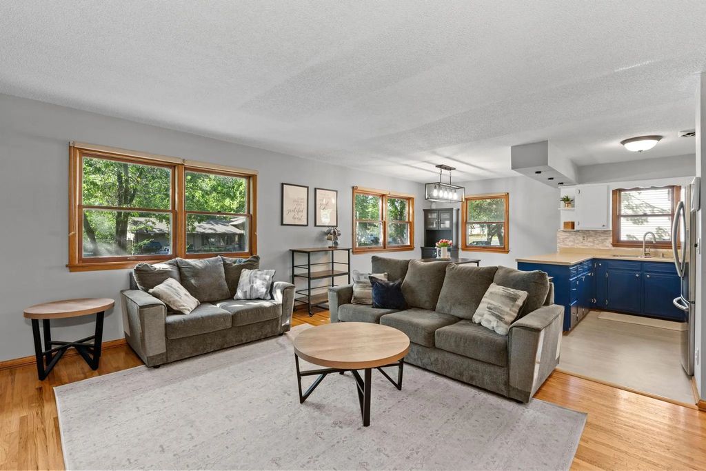 11535 9th Avenue Nw, Coon Rapids