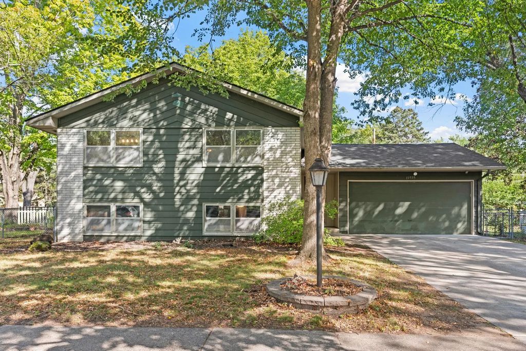 11535 9th Avenue Nw, Coon Rapids