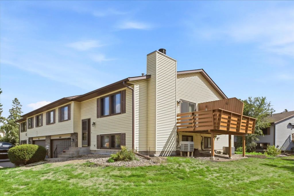 12103 Oak Park Boulevard Ne, Blaine