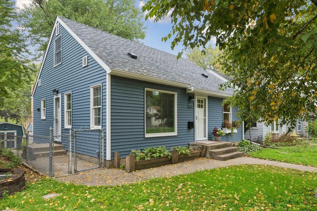 3801 26 1/2 Avenue N, Robbinsdale