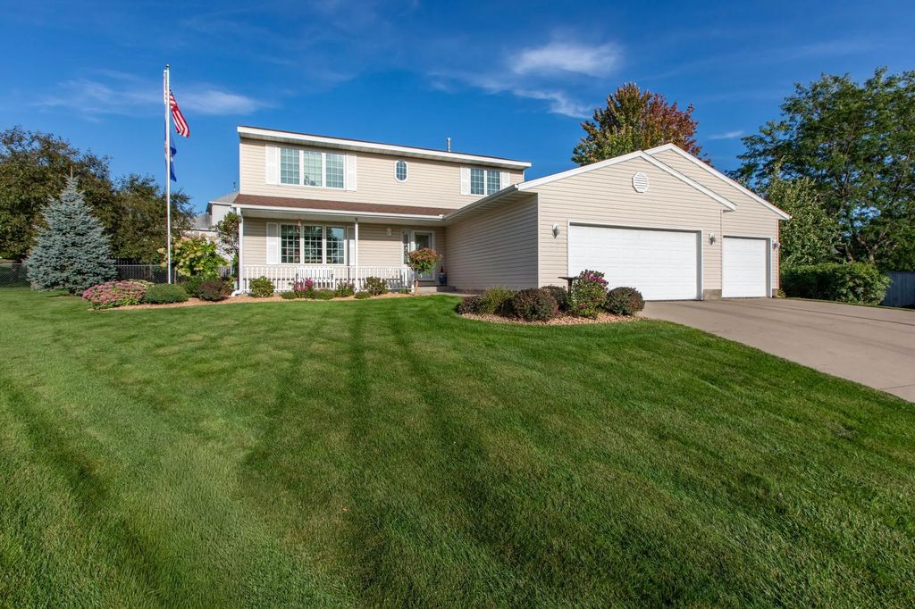 4422 Surrey Lane Nw, Rochester