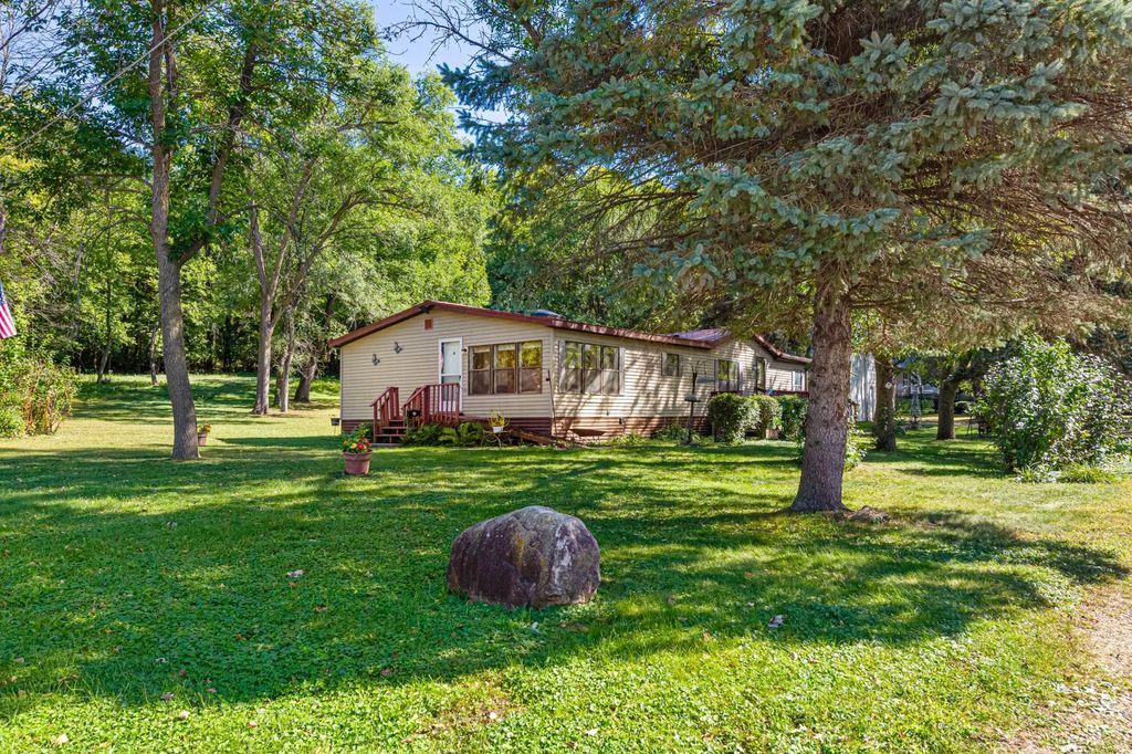 103 Ladd Street W, Kasota