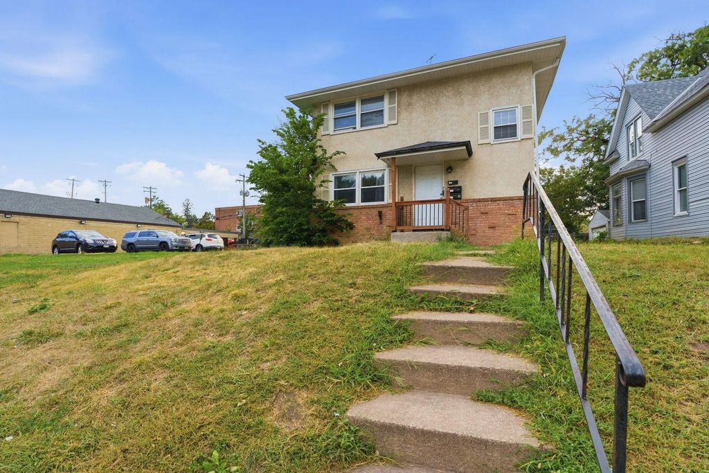 3229 Penn Avenue N, Minneapolis