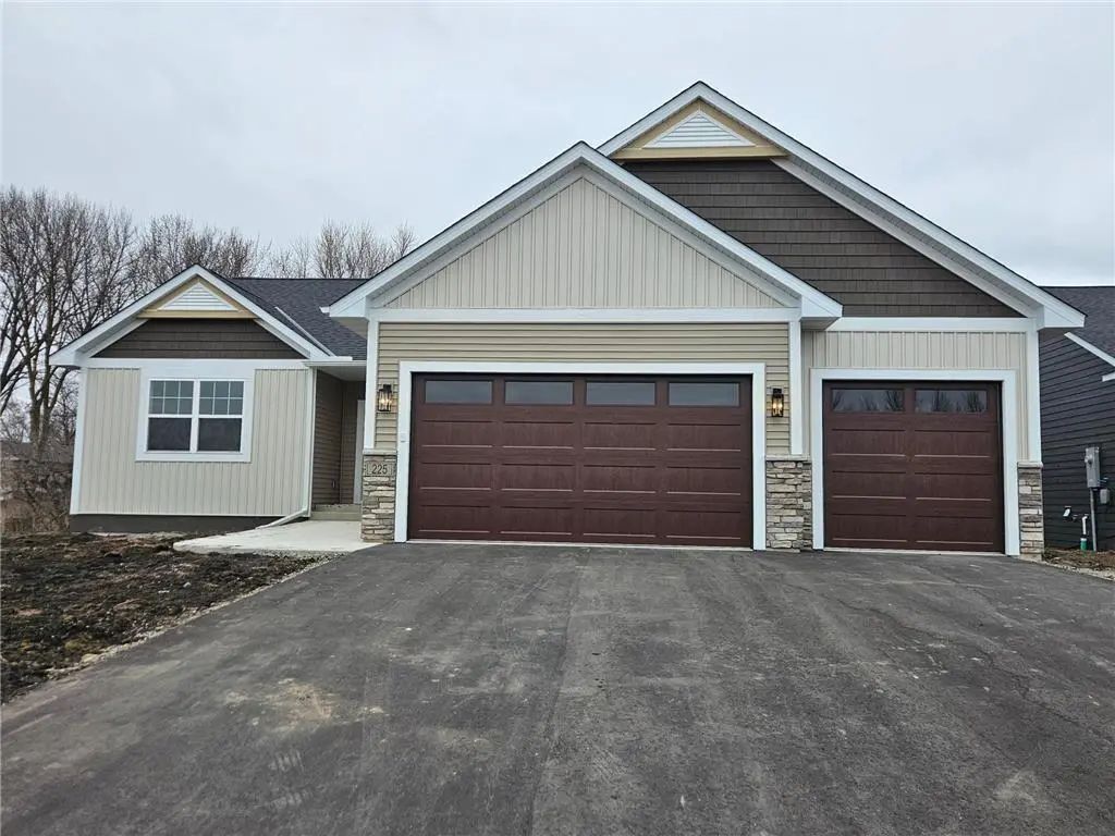 2101 Cobblestone Court, Cologne