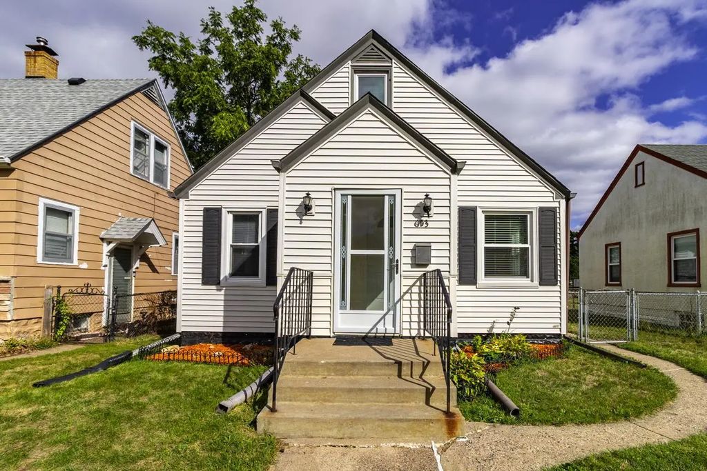 653 4th Avenue S, South Saint Paul
