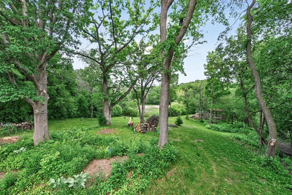 23045 Plateau Drive, Lakeville