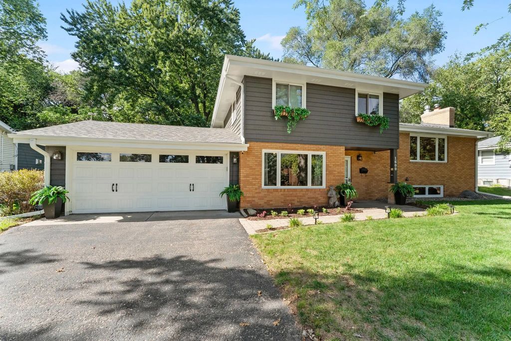 1600 Texas Avenue S, Saint Louis Park