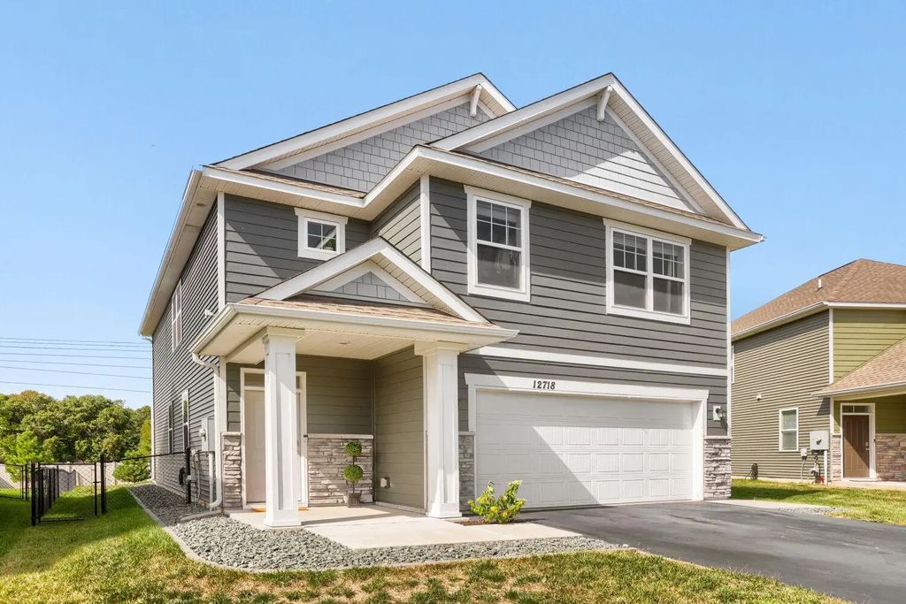 12718 Erskin Street Ne, Blaine