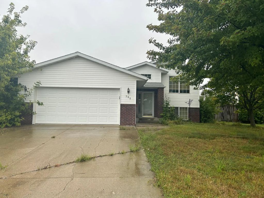 785 Shiloh Street Nw, Hutchinson