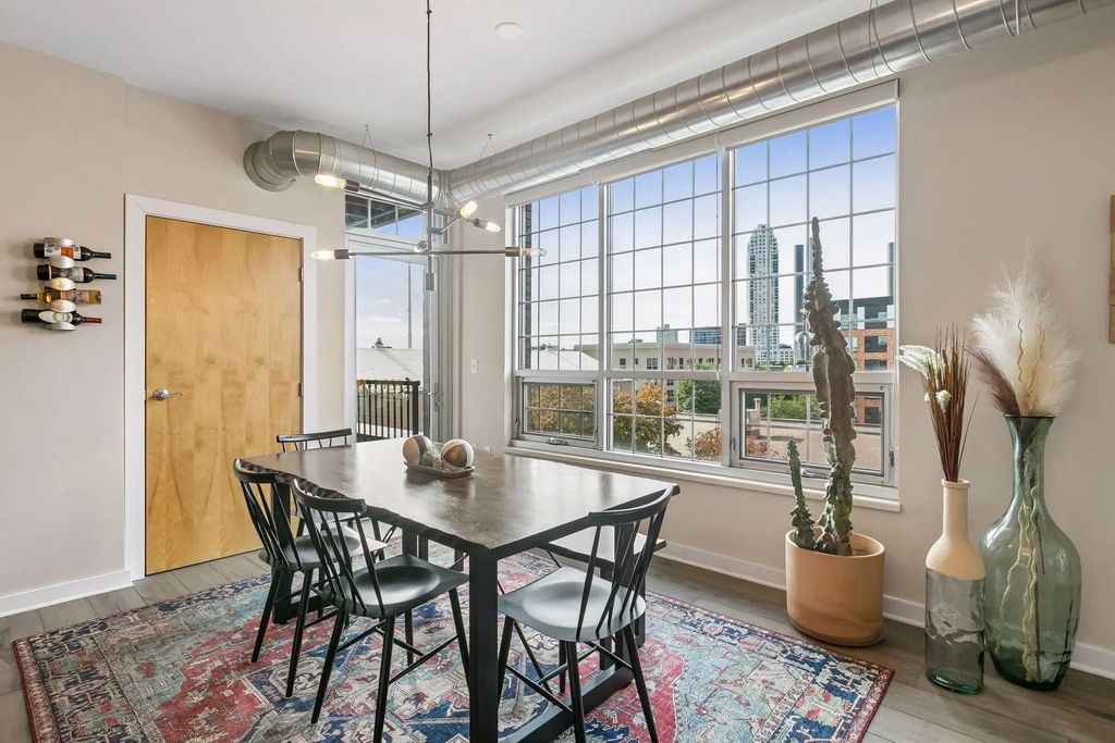 521 2nd Street Se 404, Minneapolis