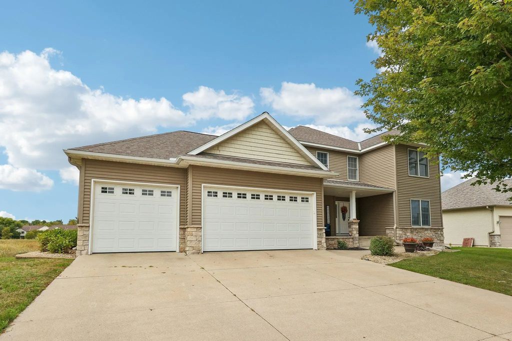 940 Preserve Boulevard, Norwood Young America