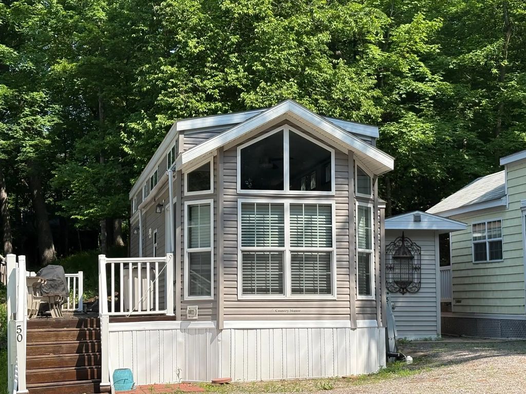 10255 Nevens Unit #50 Avenue Nw, South Haven