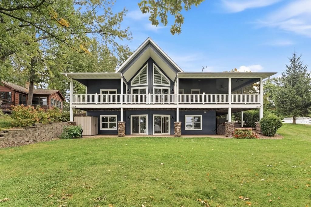2109 Timber Ridge Lane 1, Mora