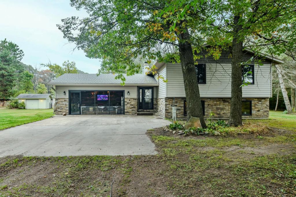 7489 125th Avenue, Clear Lake