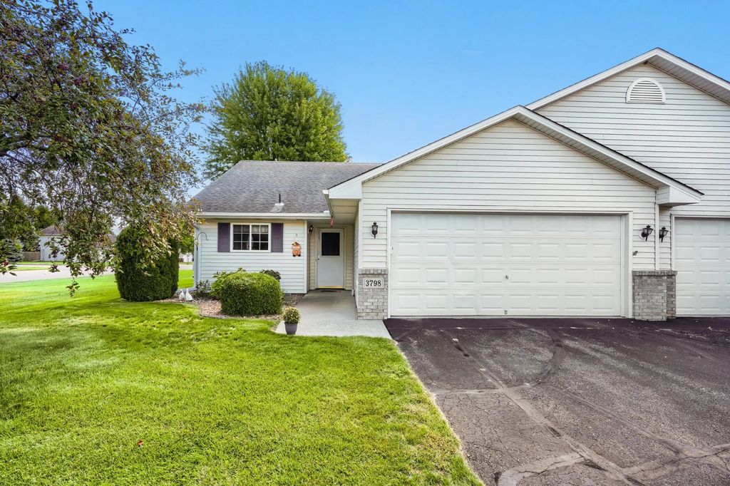 3798 Shannon Drive, Hastings