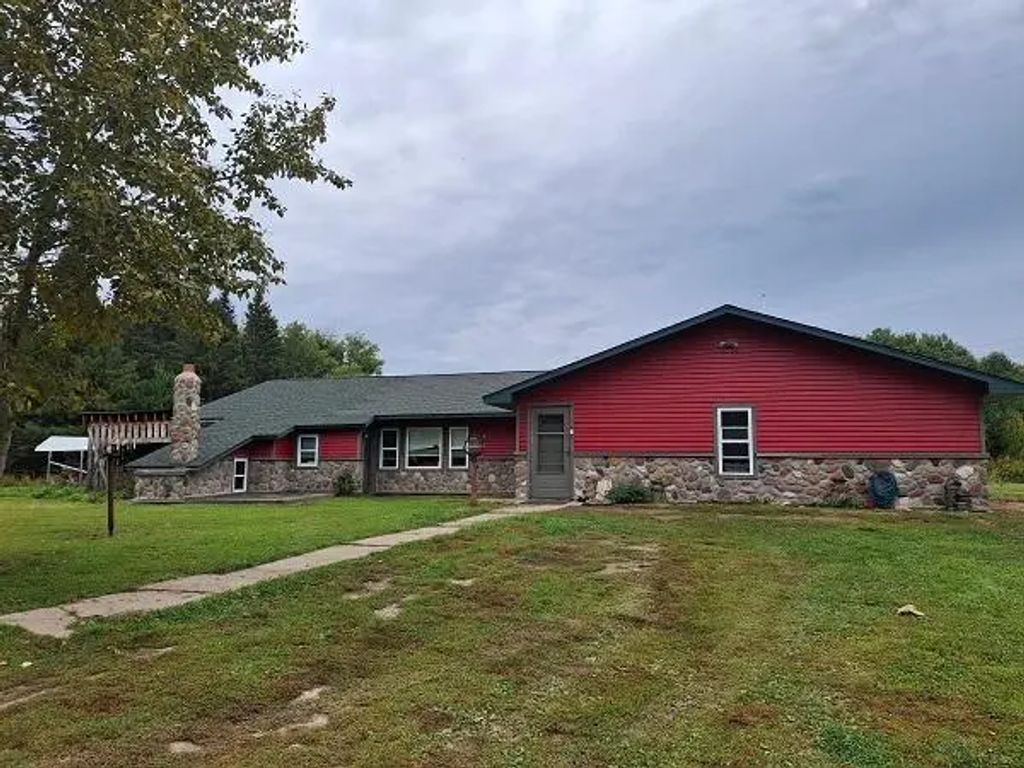 22194 Pennala Cartway, Bovey