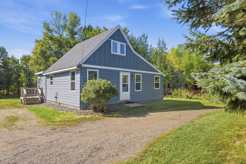 909 4th Street Se, Aitkin