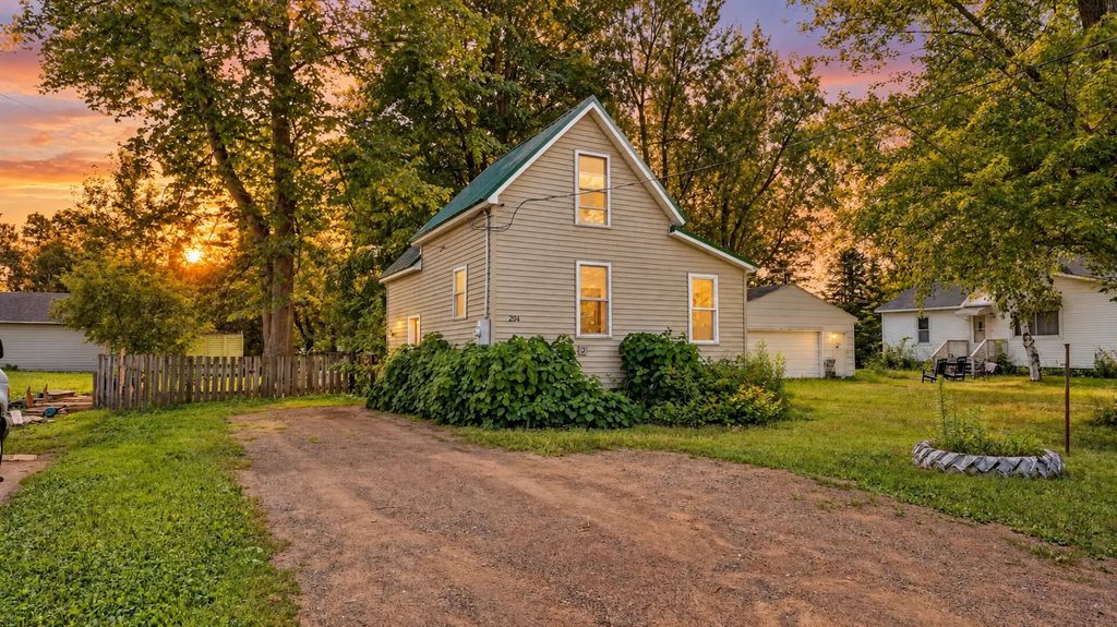 204 Noble Street, Hinckley