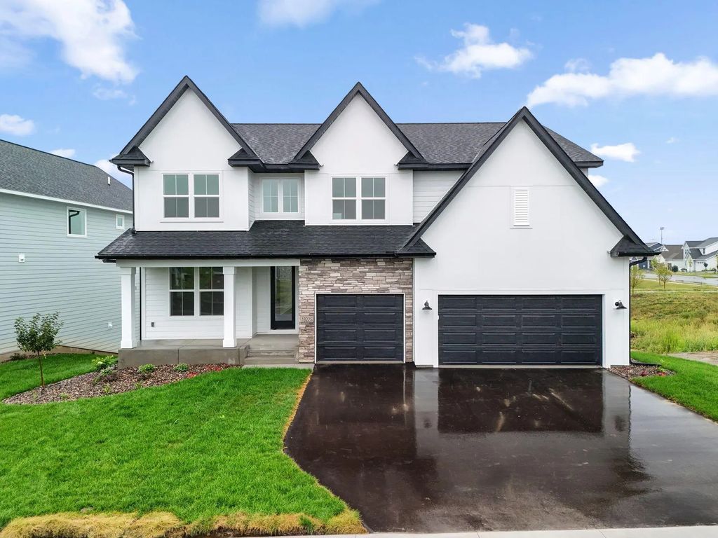 18225 103rd Avenue N, Maple Grove