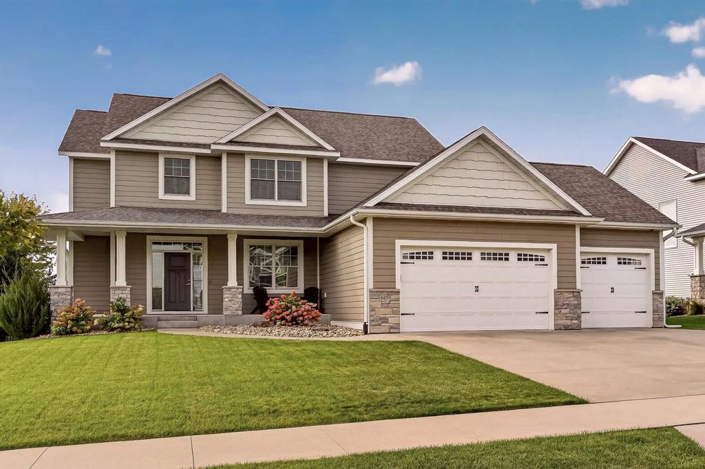 6401 Summit Pine Road Nw, Rochester