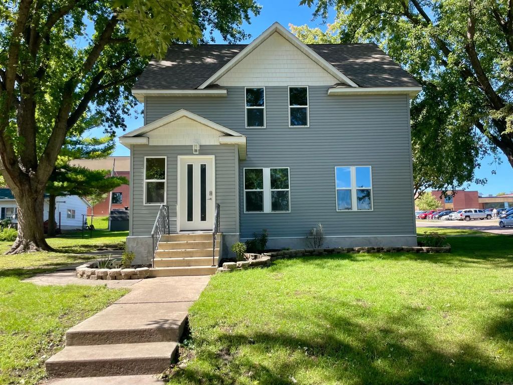 104 S Park Avenue, Springfield