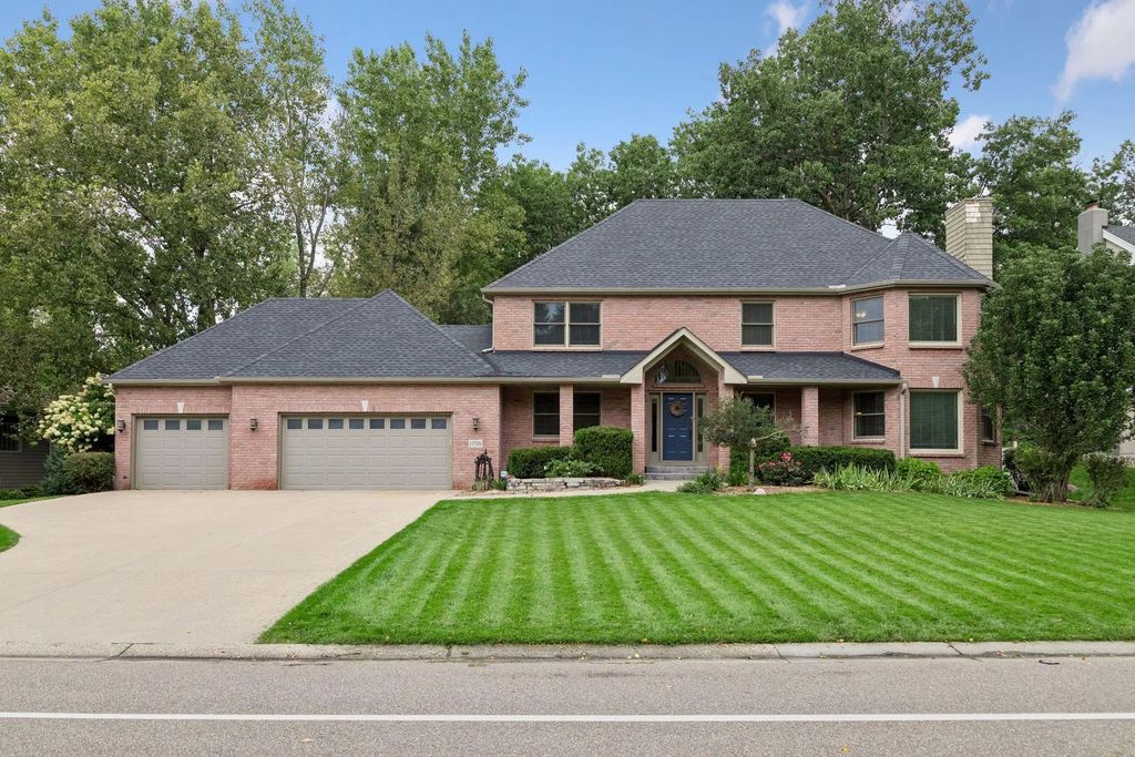17725 Layton Path, Lakeville