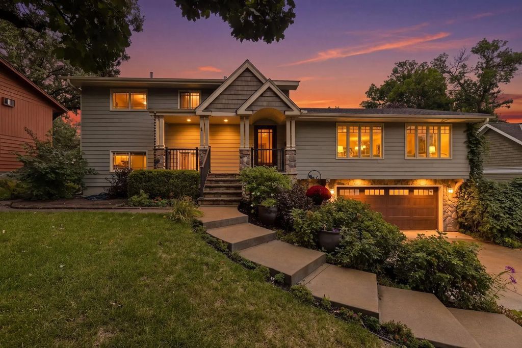 4011 Grimes Avenue S, Edina