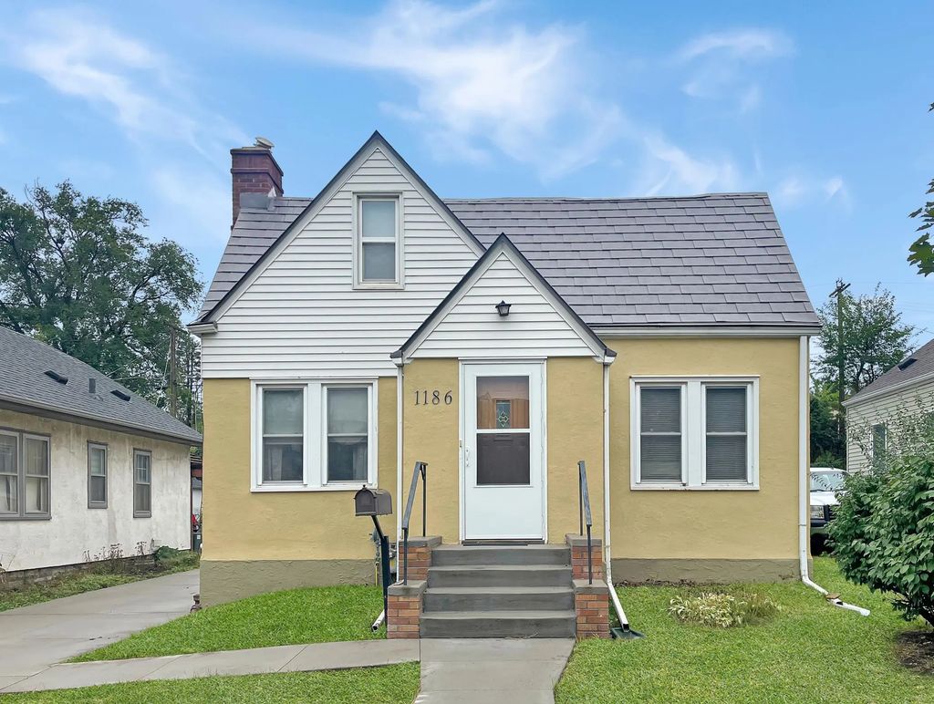 1186 Englewood Avenue, Saint Paul