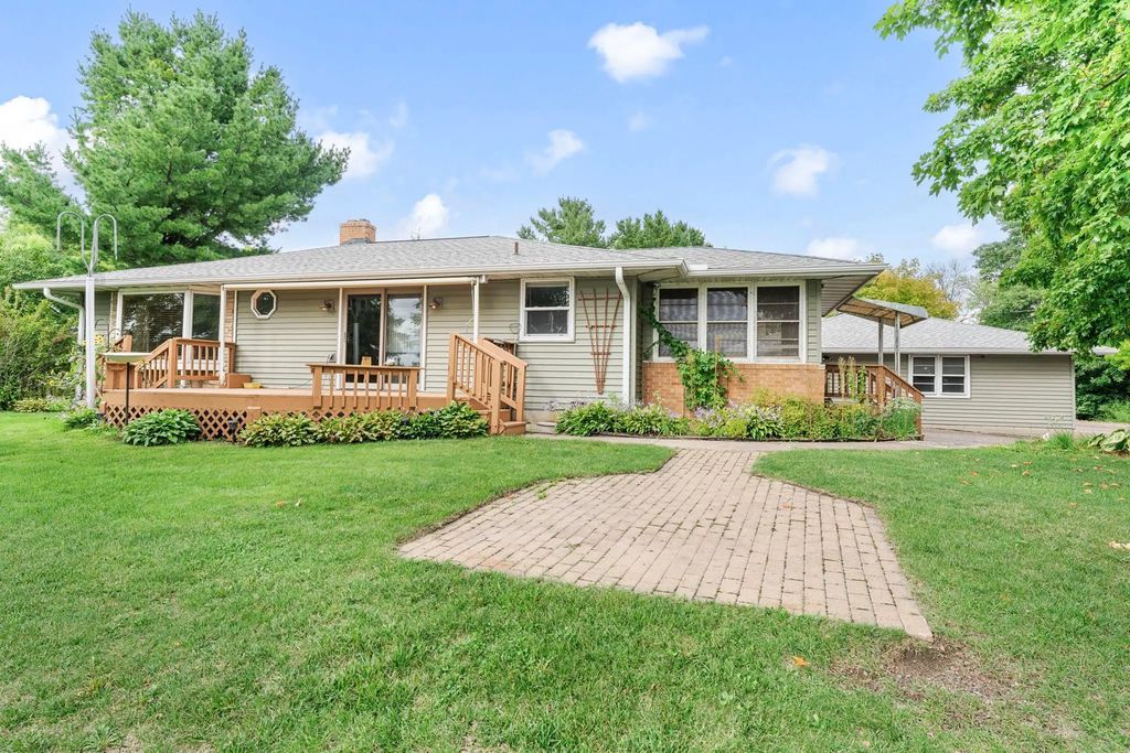 3325 440th Street, Harris