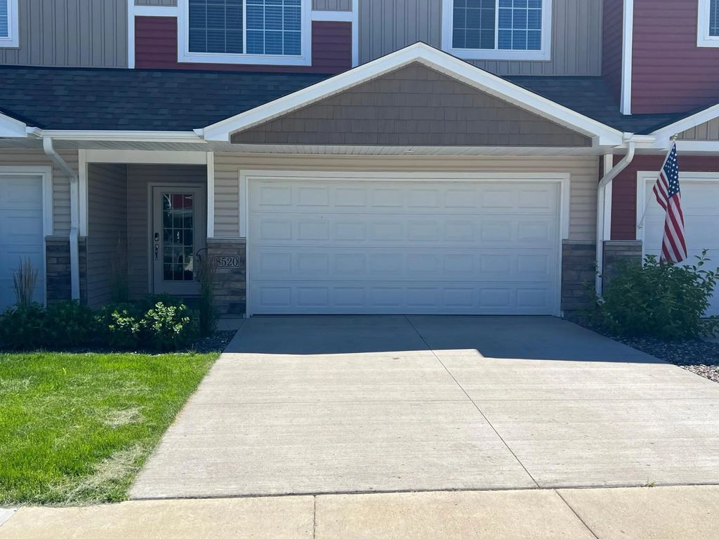 8520 Gateway Circle, Monticello