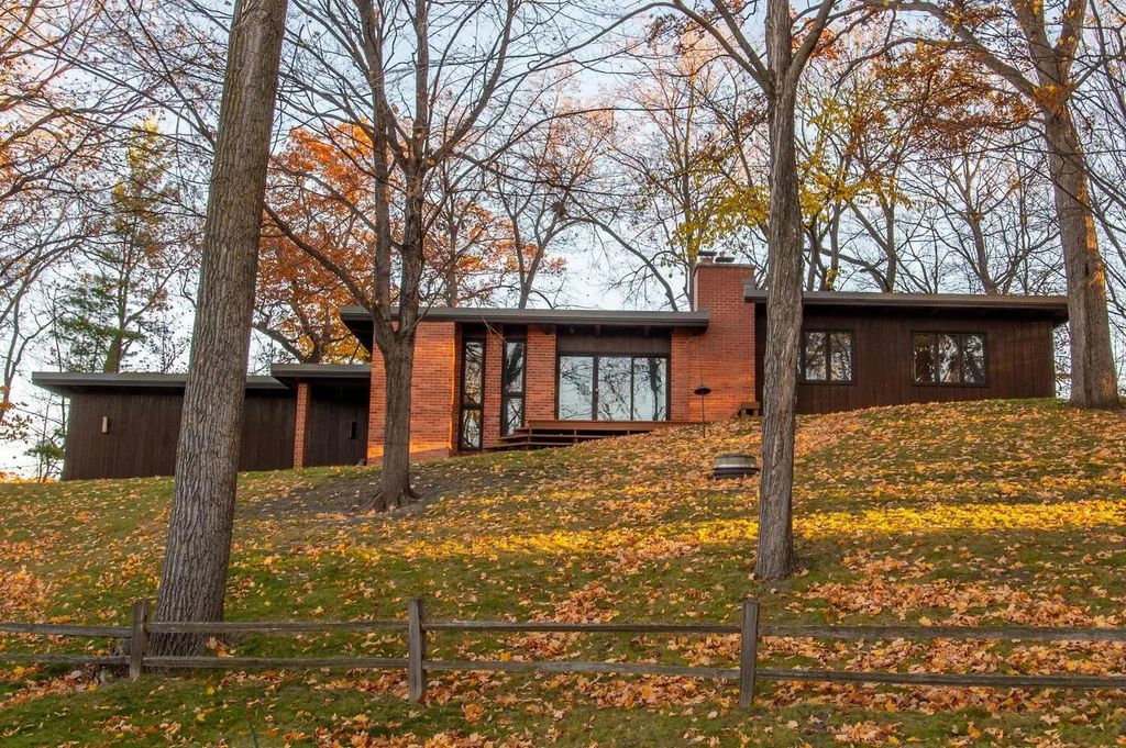 5811 Hobe Lane, White Bear Lake
