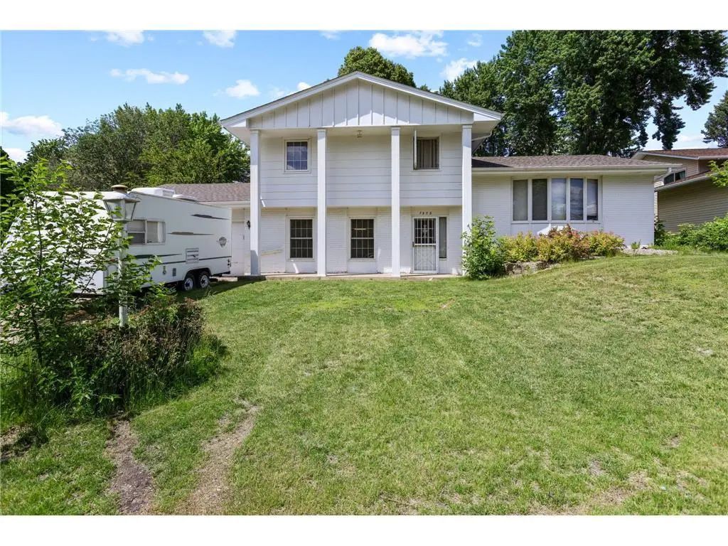 7908 37th Avenue N, New Hope