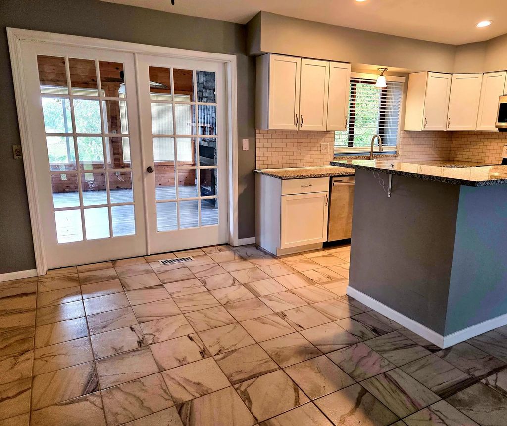 5763 Verde Valley Road Nw, Nowthen
