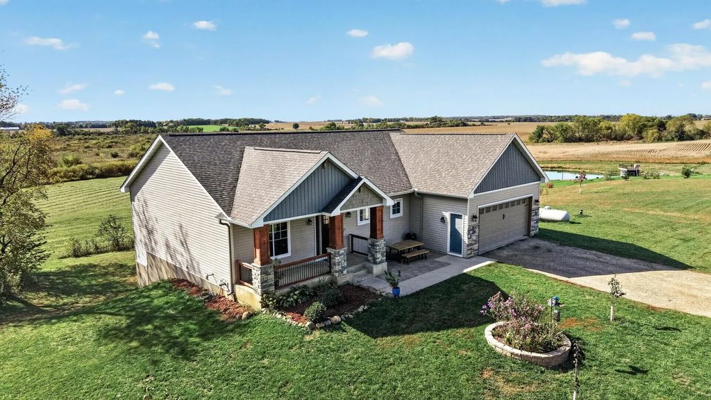 1060 230th Street W, Farmington