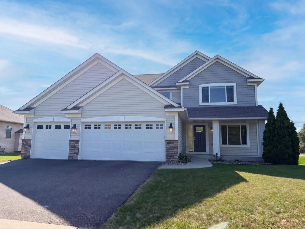 4595 196th Street W, Farmington