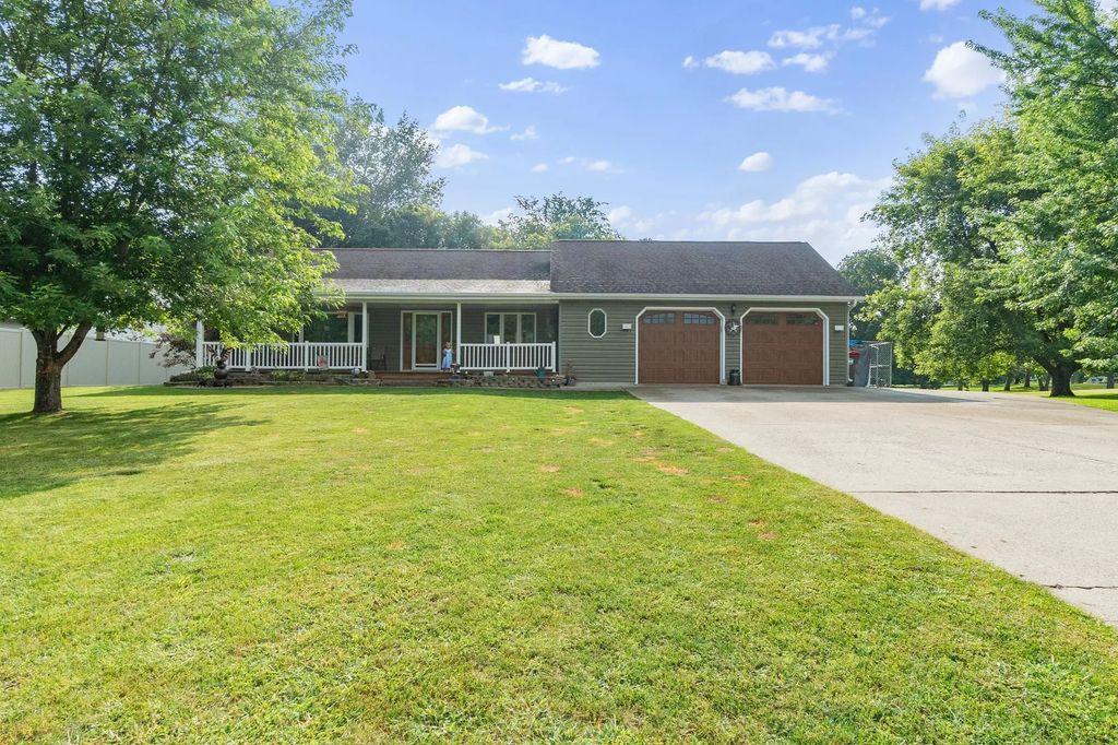 901 Geneva Drive, Alexandria