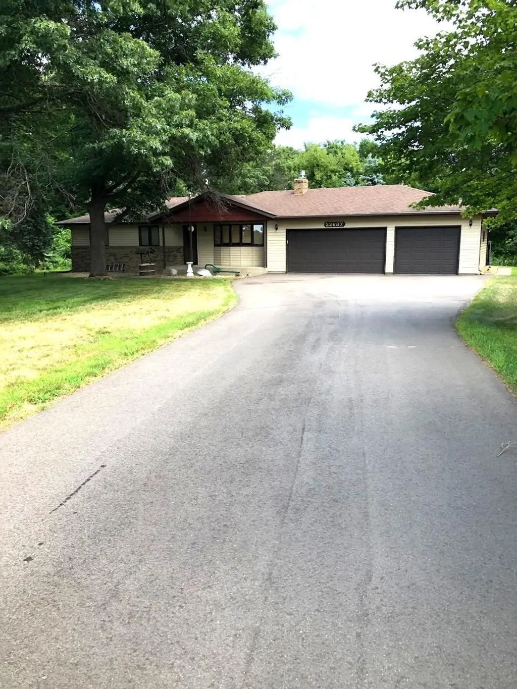 22637 Raven Street Nw, Oak Grove