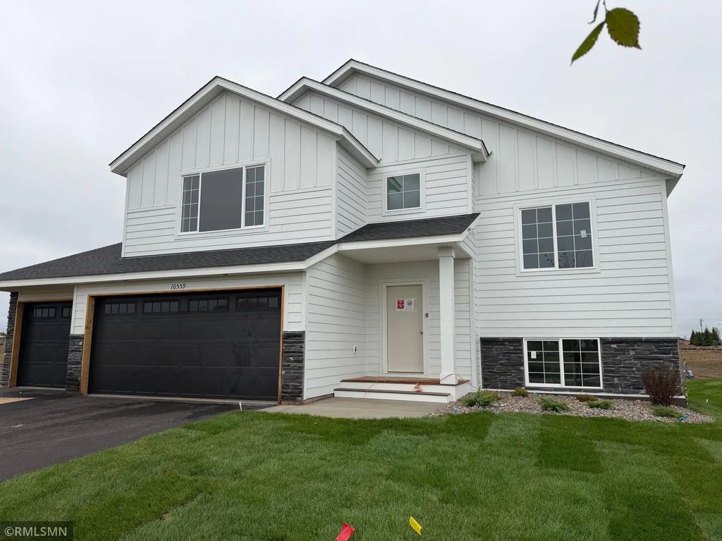 16559 Vance Street Nw, Elk River