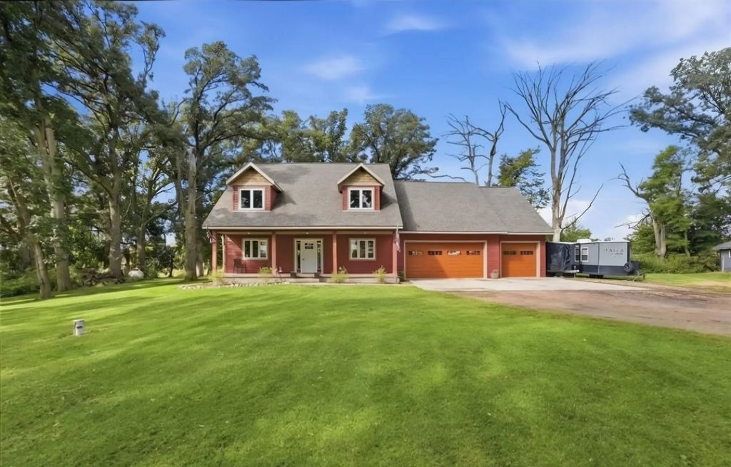 24416 95th Street Nw, Sunburg