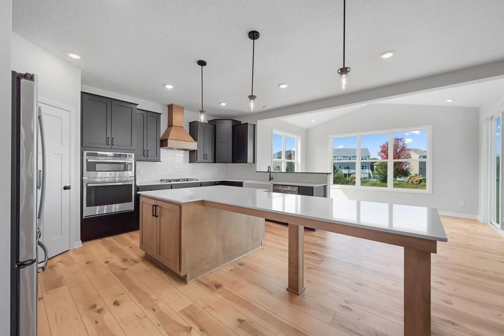 1015 Legacy Drive, Delano