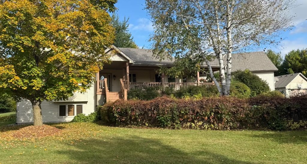 32253 Upland Road, Taylors Falls