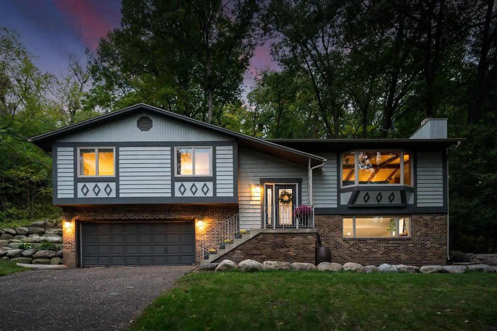 2222 Black Oak Drive, Minnetonka