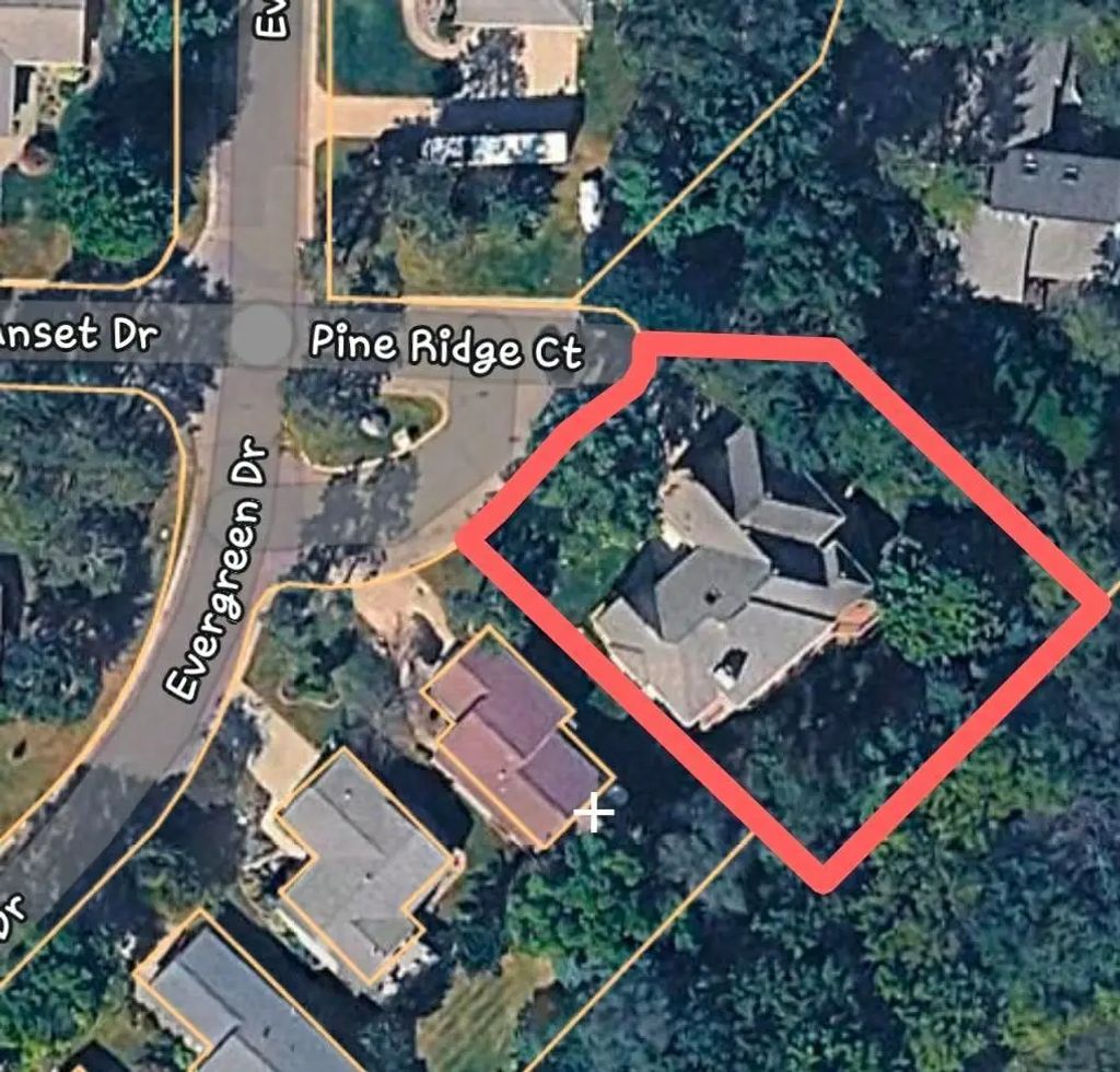 550 Pine Ridge Court, New Richmond