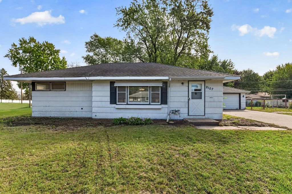 9107 14th Avenue S, Bloomington